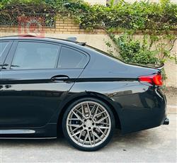 بی ئێم دەبڵیو سیریەس 5